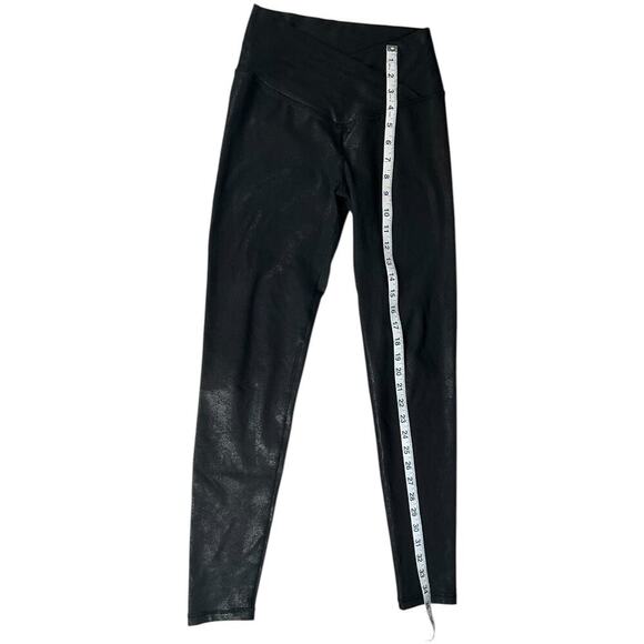OffLine by Aerie The Hugger Legging Black Small Stretchy Cris Cross Hi-Waist - Picture 5 of 8
